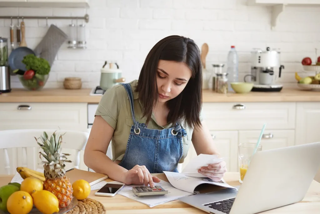 Money Tips for Women in USA 2026 Smart Financial Strategies for Saving