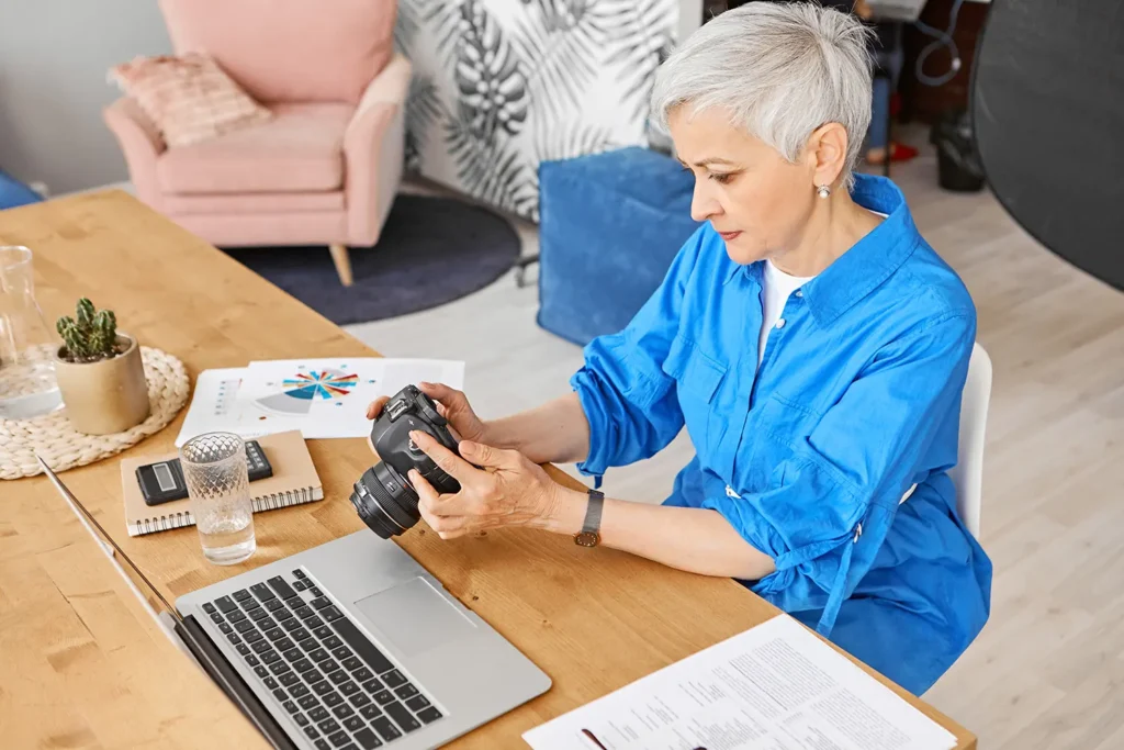 Financial Tips for Single Moms:  Save Money, and Achieve Financial Independence