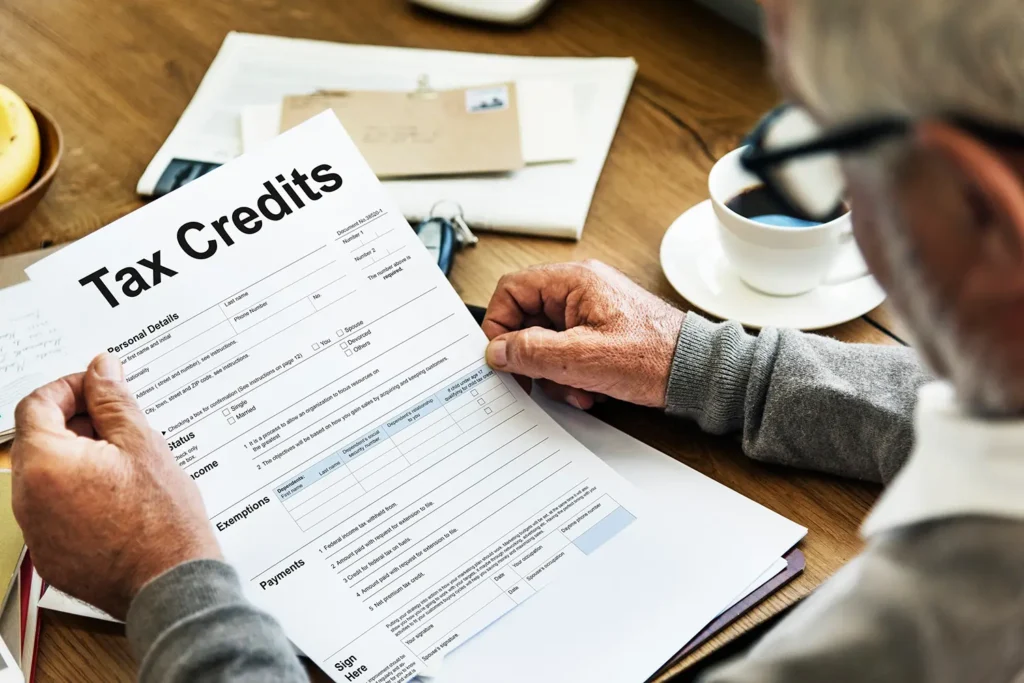 Tax Refund Tips USA:  Maximize Your Refund in 2026