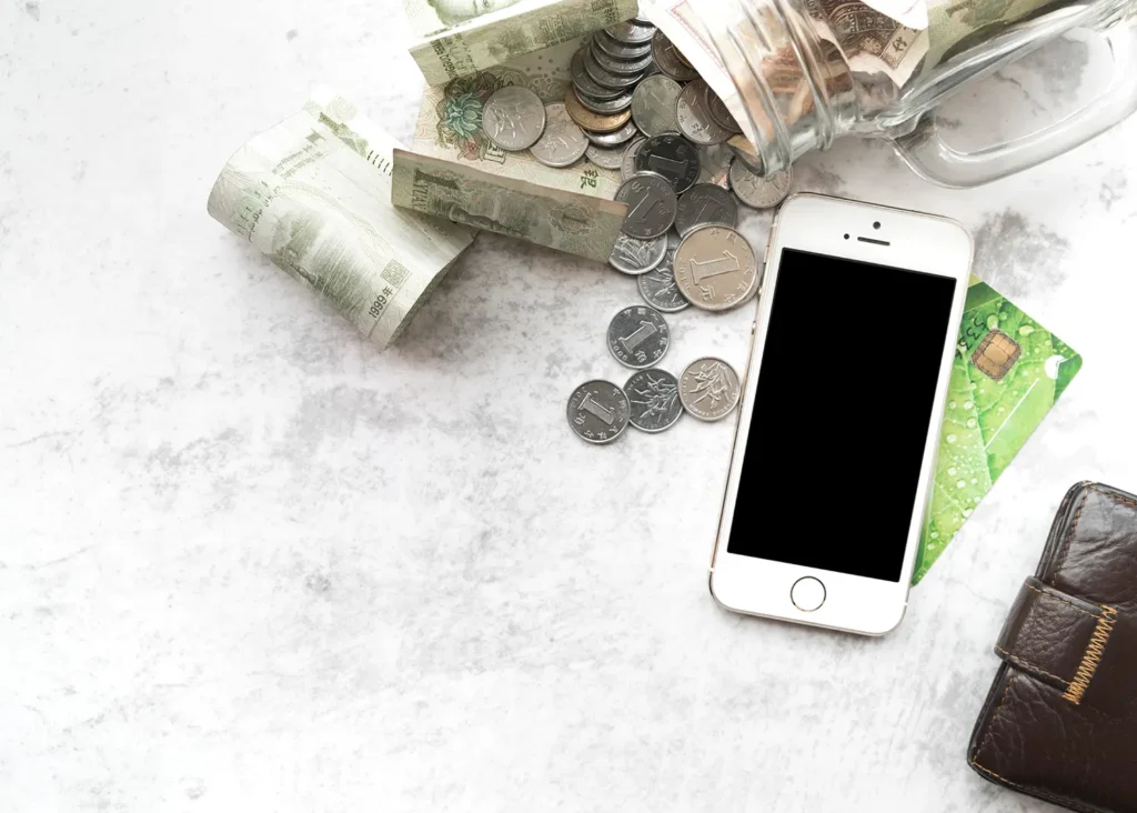 Money Market Account vs Savings Account: Which Is Better