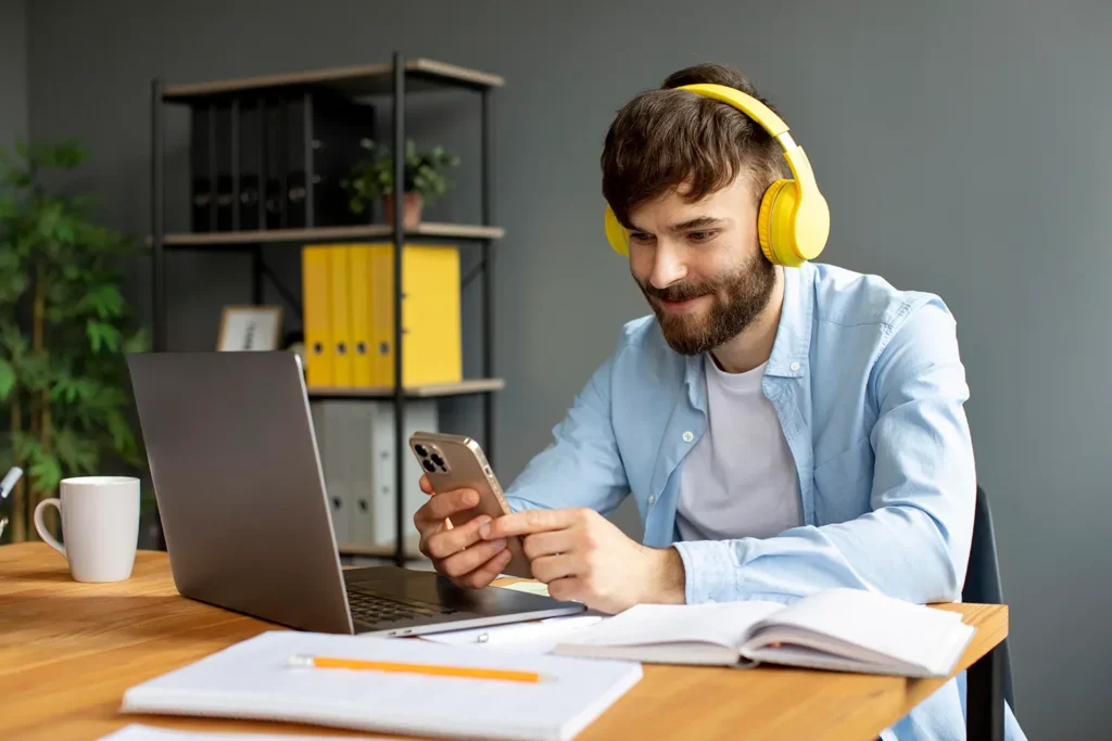 Best Finance Podcasts for Beginners: Learn Money Basics Easily