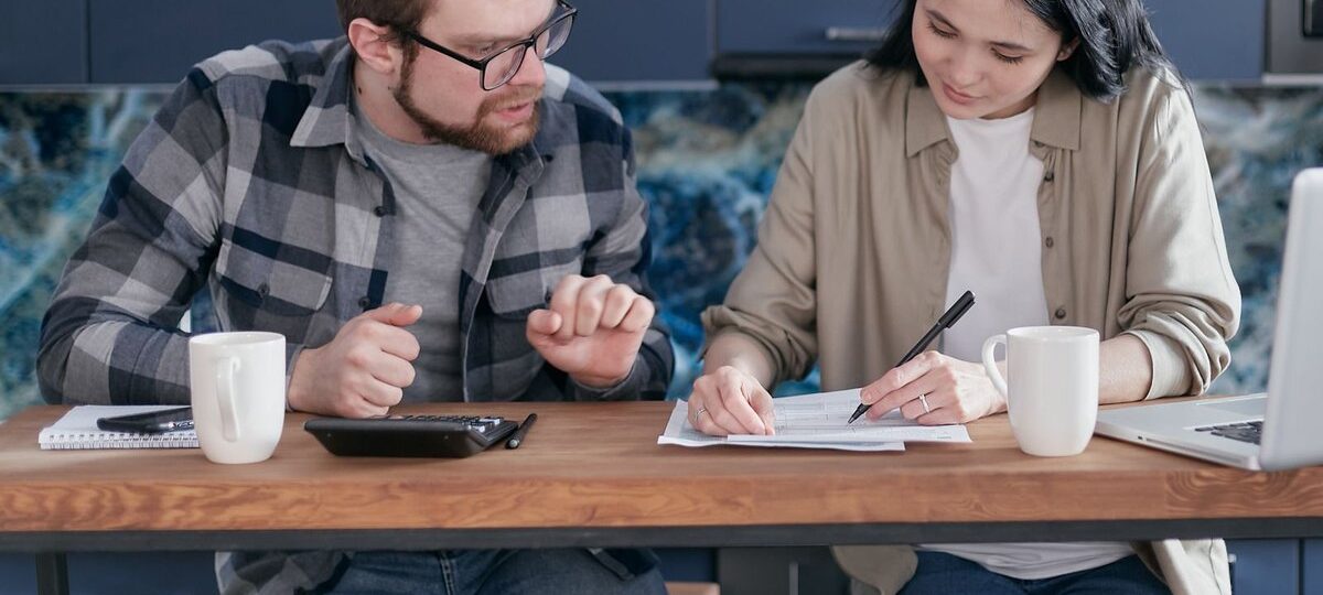 Debt consolidation: when it helps and when it does not